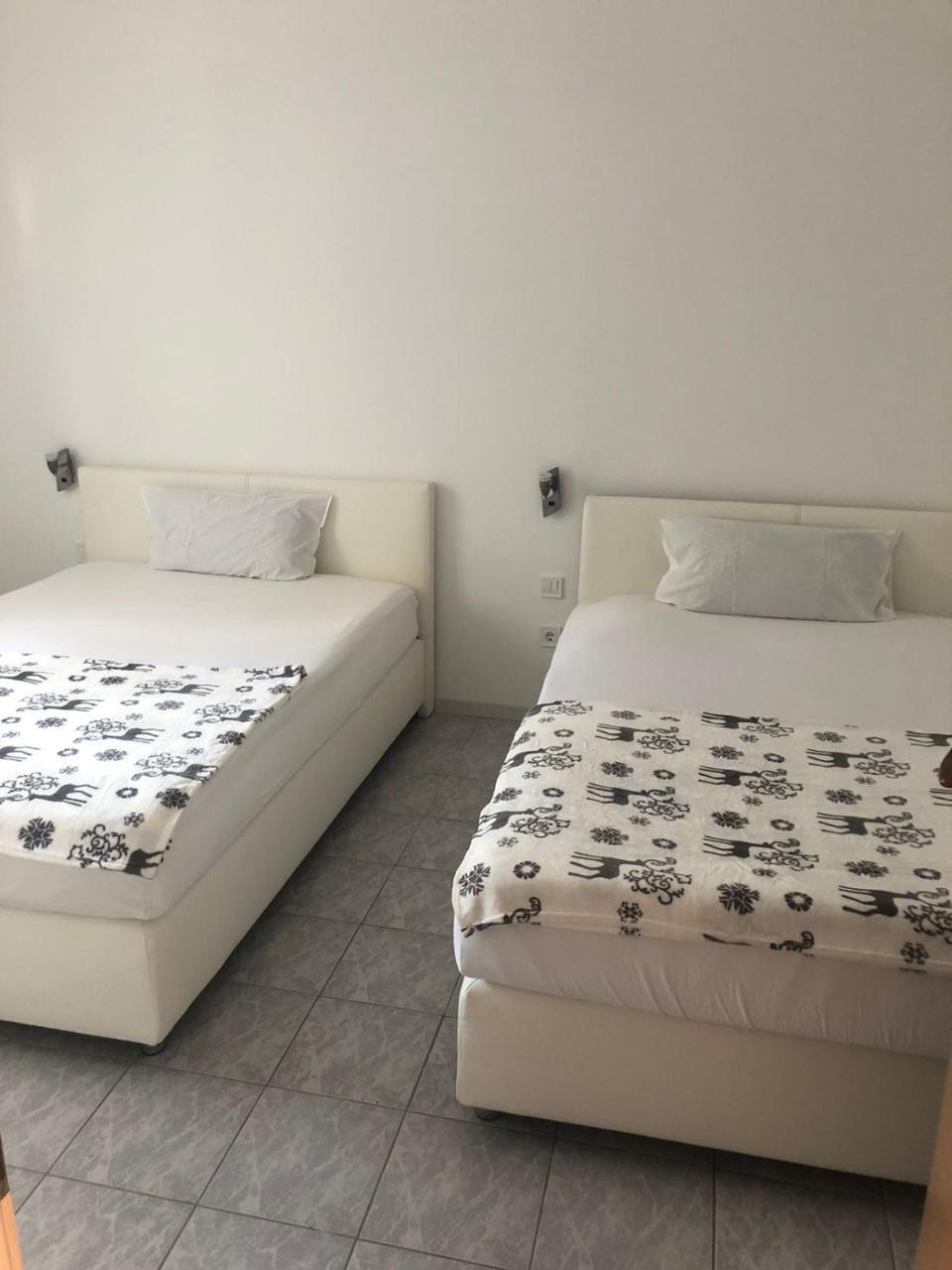 Apartman Ylli Nečujam 외부 사진