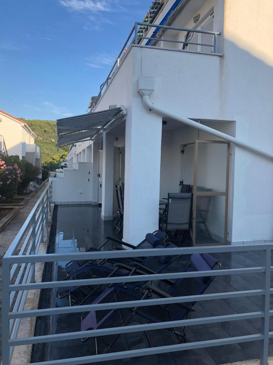 Apartman Ylli Nečujam 외부 사진